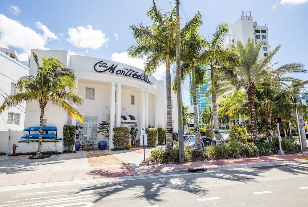 Hotel Oceanside Hotel And Suites