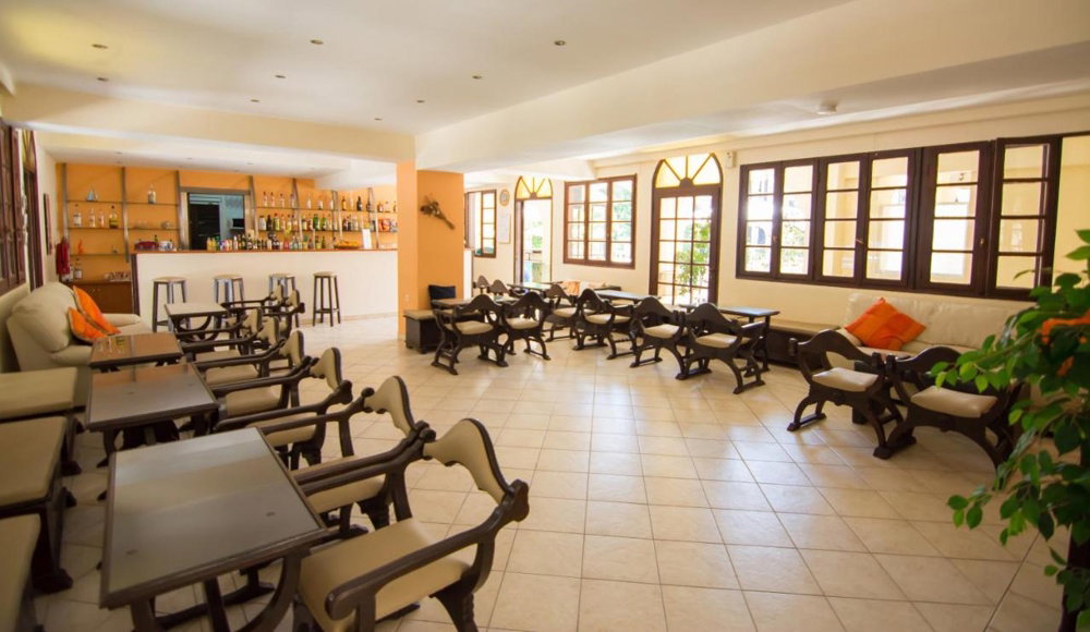 Annaliza Aparthotel