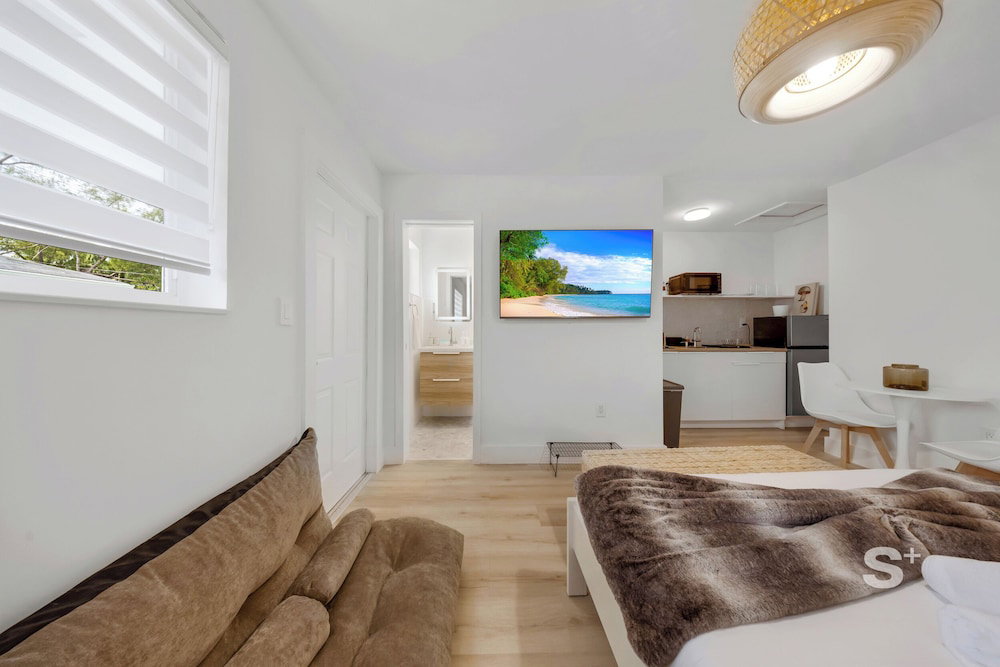 Hotel Modern Studio In Miami- Gym-Free Parking