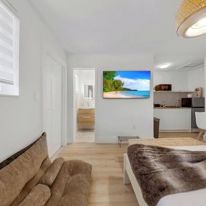 Sejur Modern Studio In Miami- Gym-Free Parking vacanta Commerce