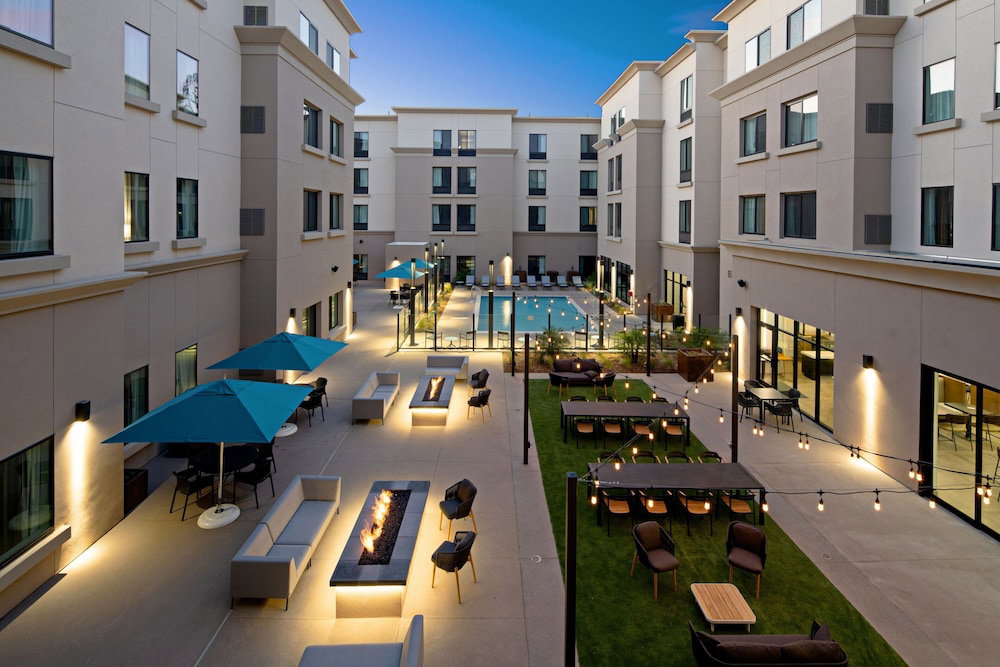 Hotel Springhill Suites By Marriott Valencia