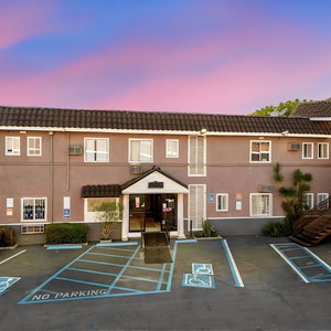 Hotel Encore Inn Inglewood cazare Lock Haven