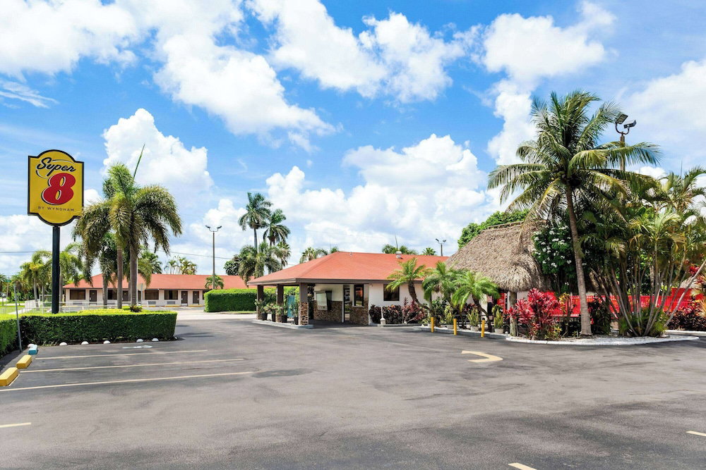 Hotel Super 8 By Wyndham Homestead/Florida City/Gateway To Keys