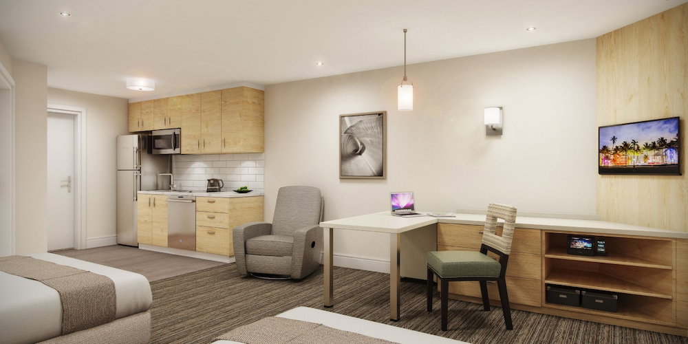Candlewood Suites Miami Intl Airport - 36Th St By Ihg