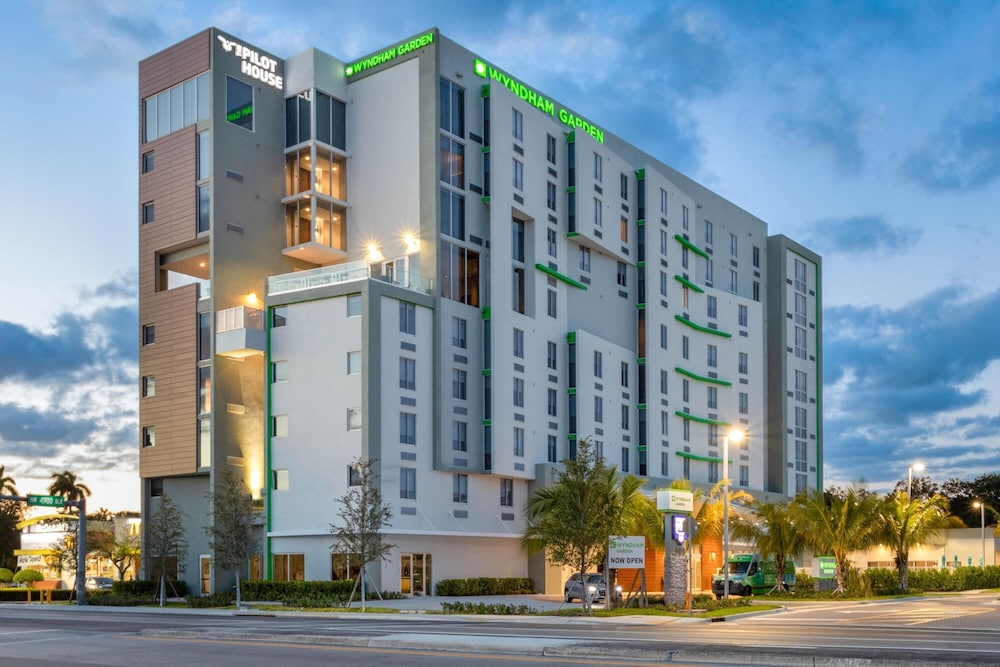 Hotel Wyndham Garden Miami International Airport