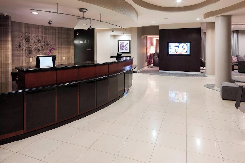 Courtyard By Marriott Miami At Dolphin Mall