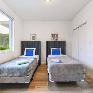 Hotel Stylish Townhouses By Design District cazare Golden Glades
