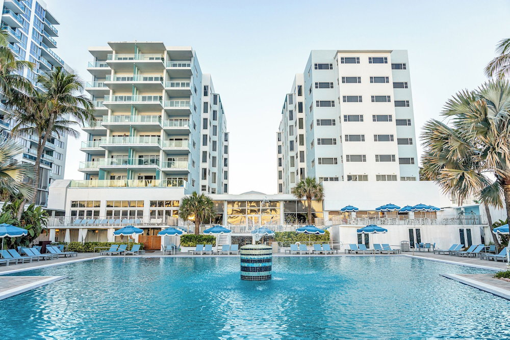 Hotel Sherry Frontenac Oceanfront Hotel