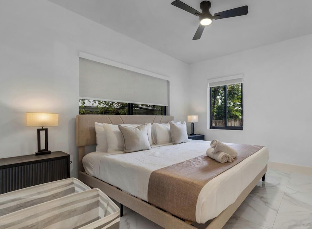 Stylish 2Br & Parking In Design District