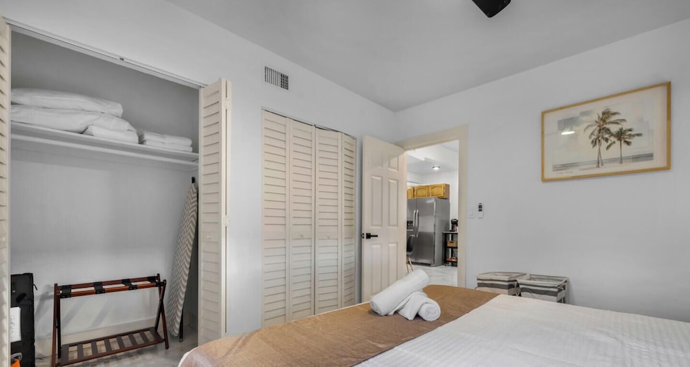 Stylish 2Br & Parking In Design District