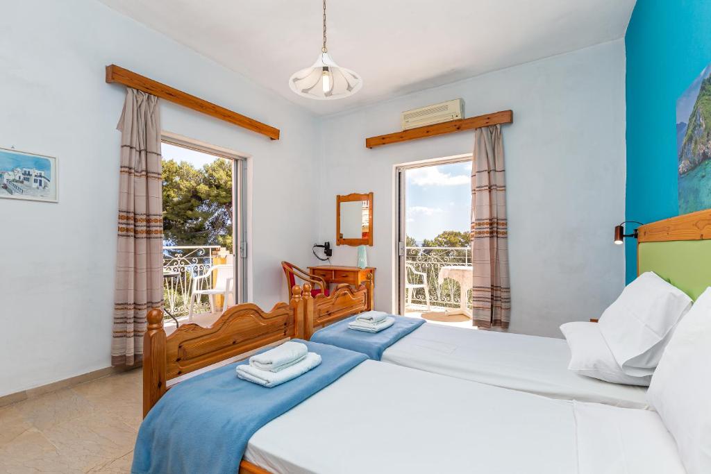 dal travel Alexandros Studios