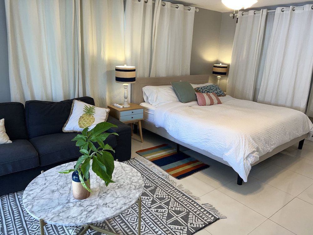 Beautiful And Comfortable Home And Studios