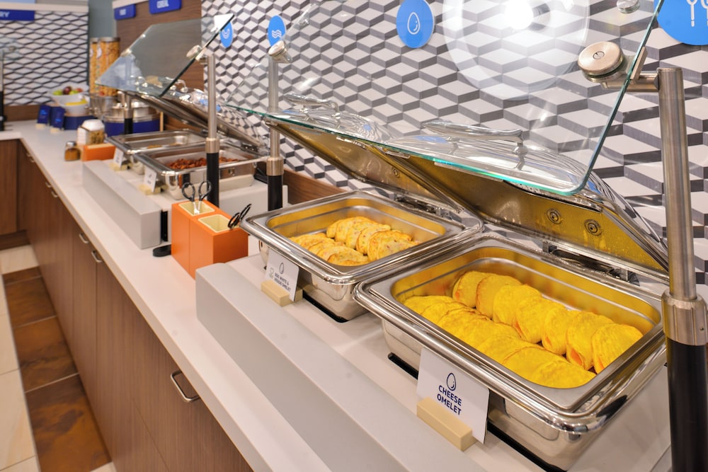 Hotel Holiday Inn Express Miami Airport Blue Lagoon Area By Ihg
