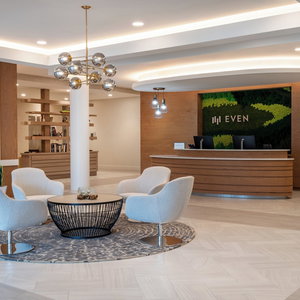Sejur Even Hotel Miami - Doral Area, By Ihg vacanta Sweetwater