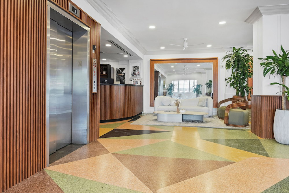Townhouse Hotel