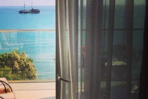 Hotel Laura Beach House cazare Alykes