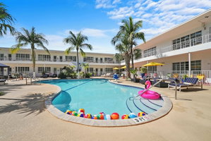 Hotel Tradewinds Apartment Hotel cazare South Beach