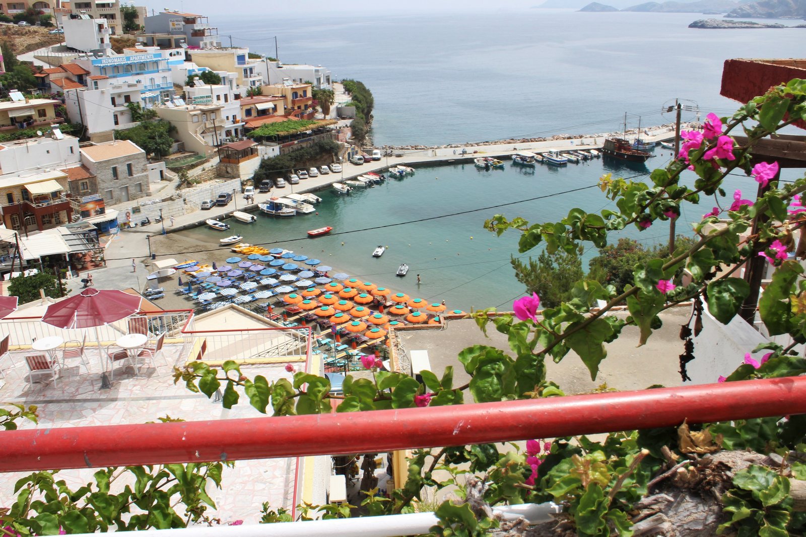 dal travel Sarlot Studios