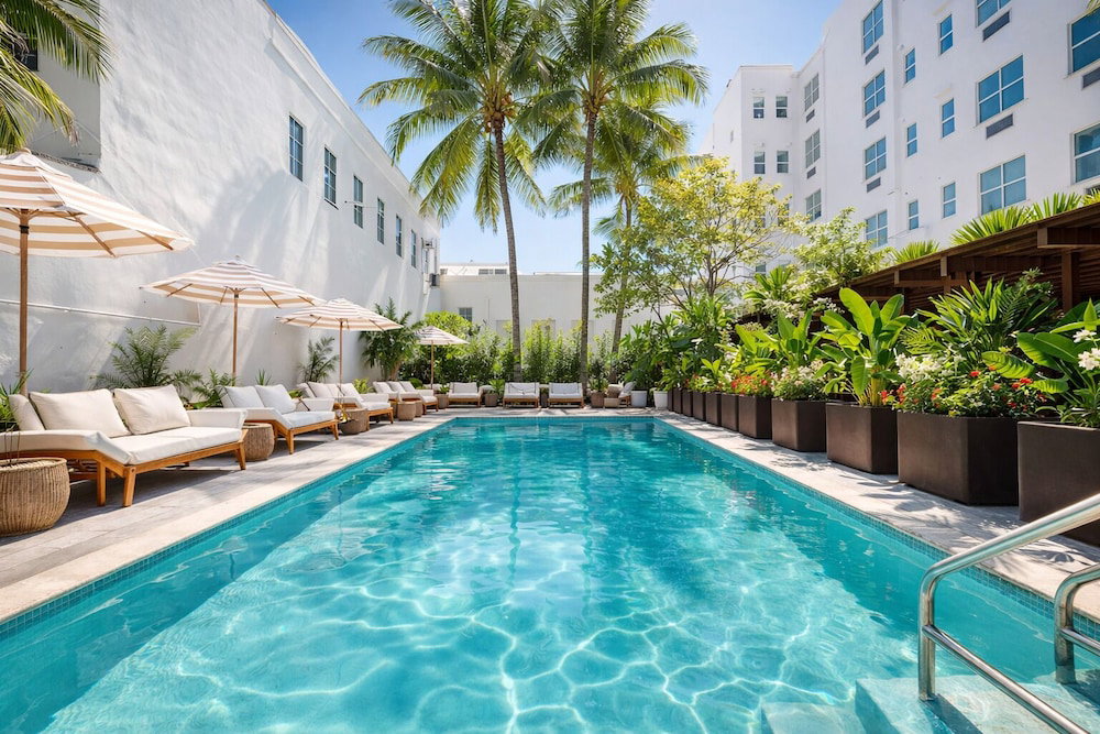 Hotel Global Luxury Suites At The Apex Miami