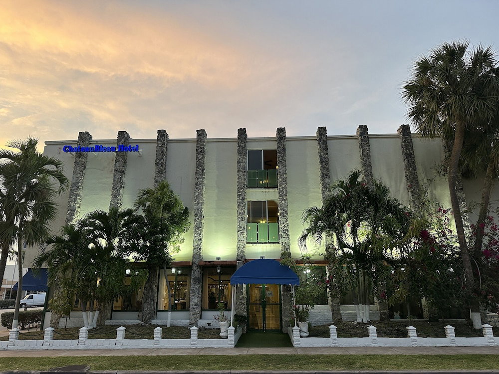 Hotel Chateaubleau Hotel
