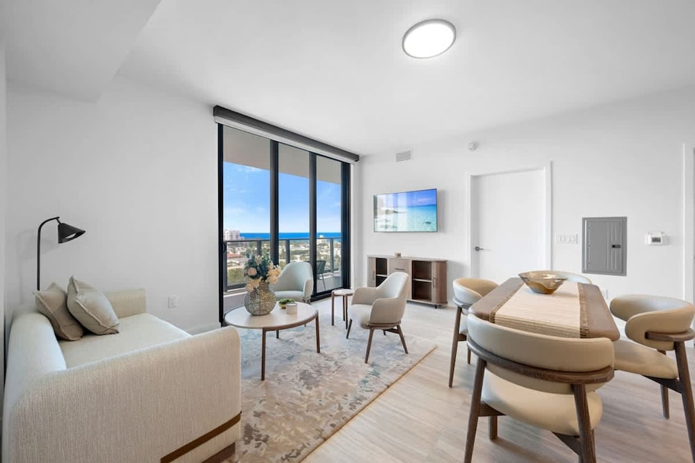 Hotel Nok Fantastic 1 Br Den In Miami