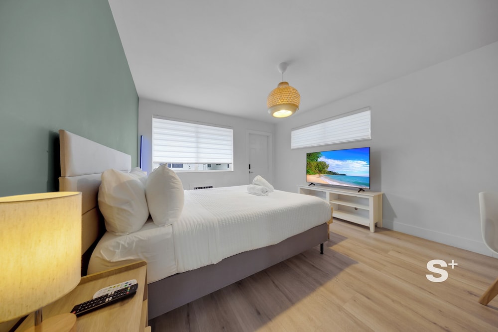Hotel Stylish Studio Parking-Gym Near Aventura
