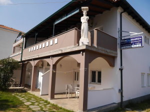 Hotel Blue Sky Apartments cazare Potamia