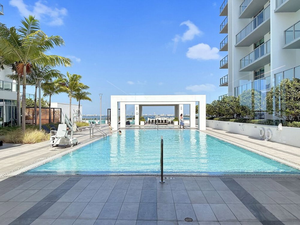 Hotel Luxe Condos - Miami Design District