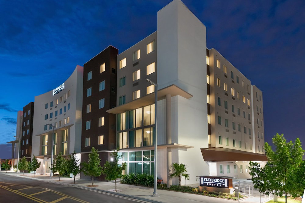 Hotel Staybridge Suites Miami International Airport By Ihg
