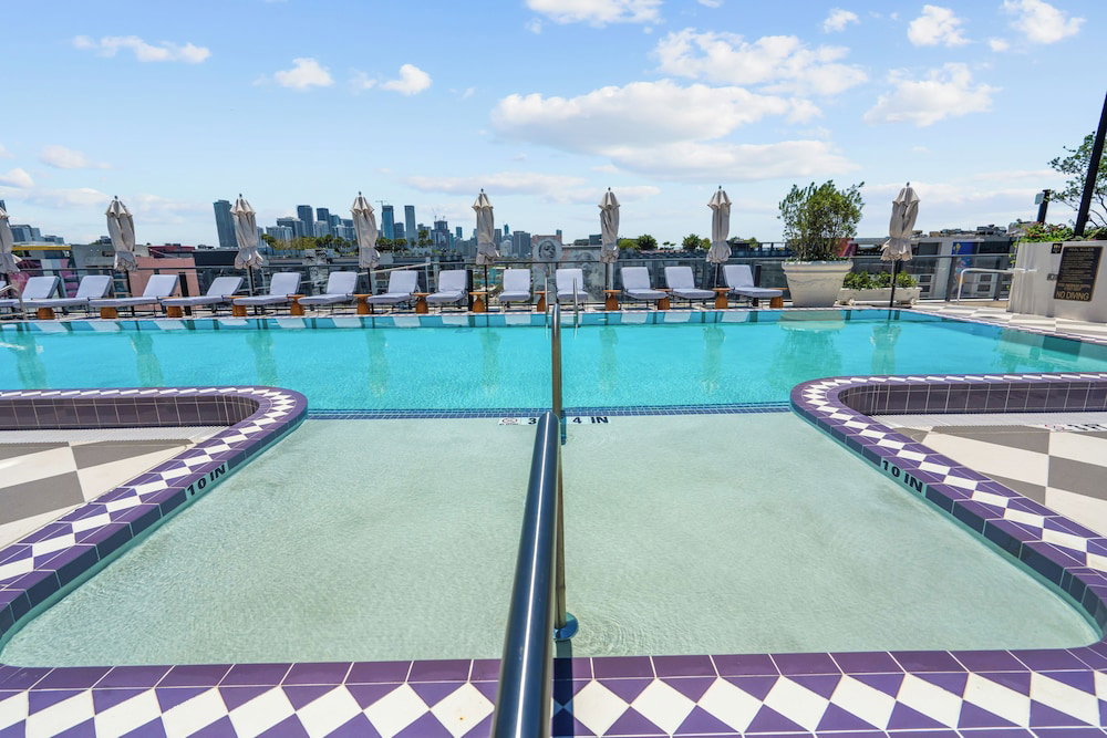 Hotel Nomad Condo