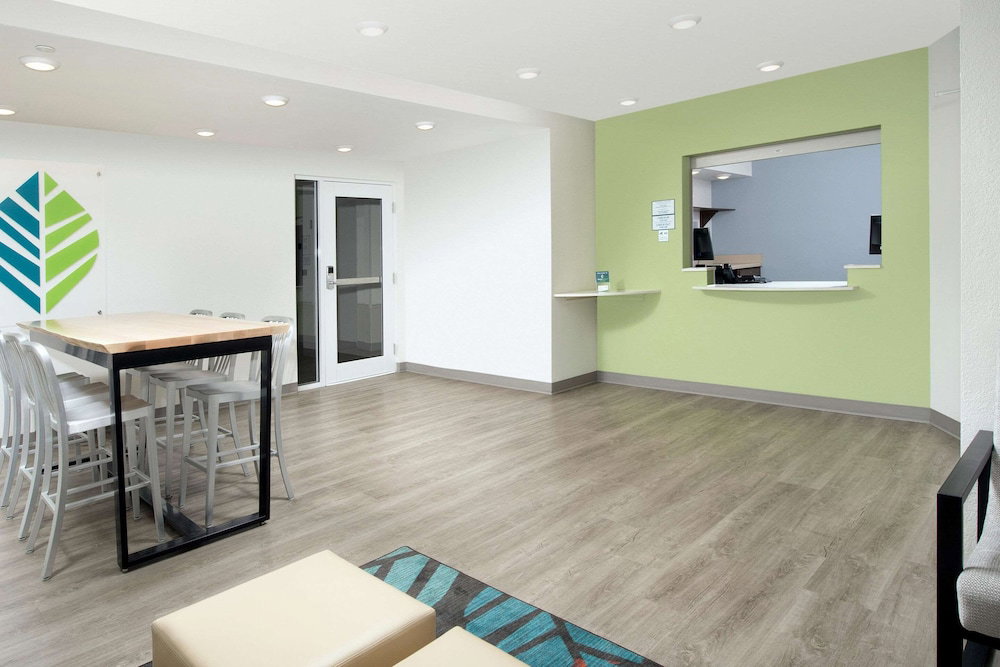 Woodspring Suites Miami Southwest