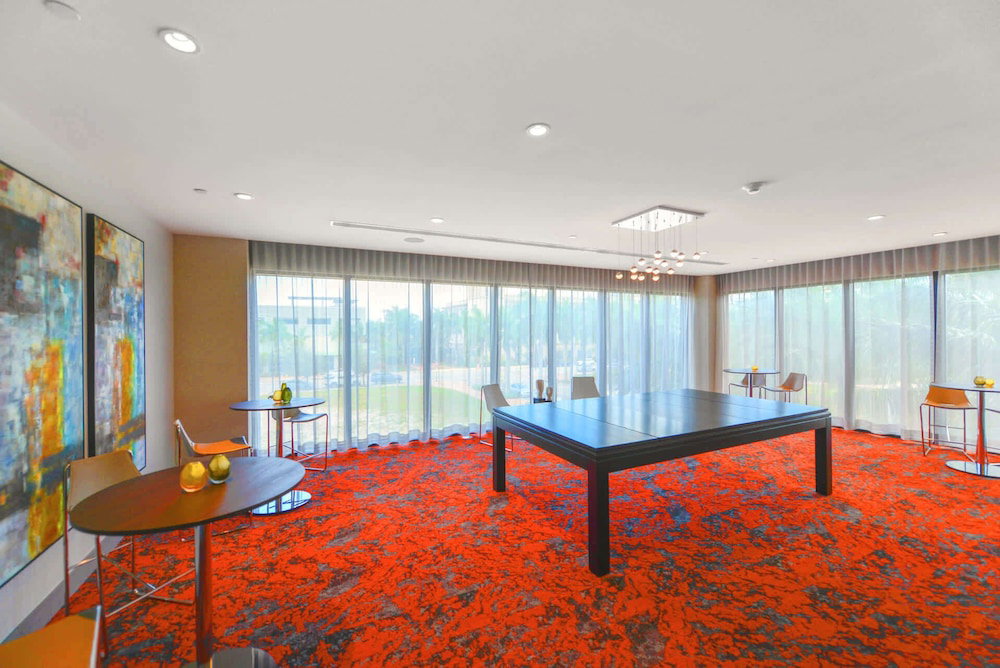 Hotel Downtown Doral Condo W-Free Parking