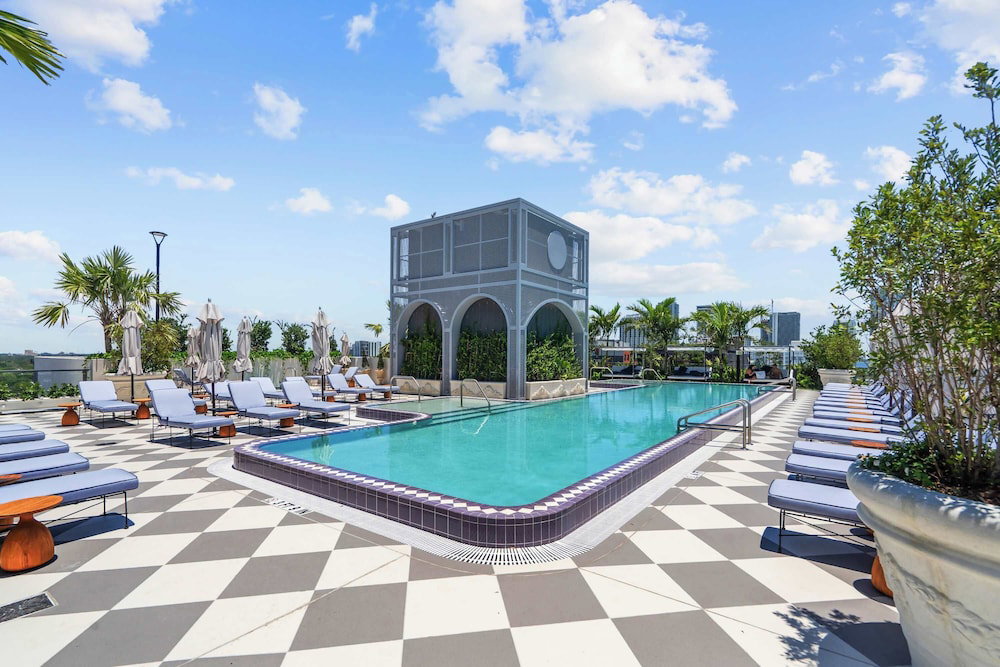 Hotel Nomad Stlysh