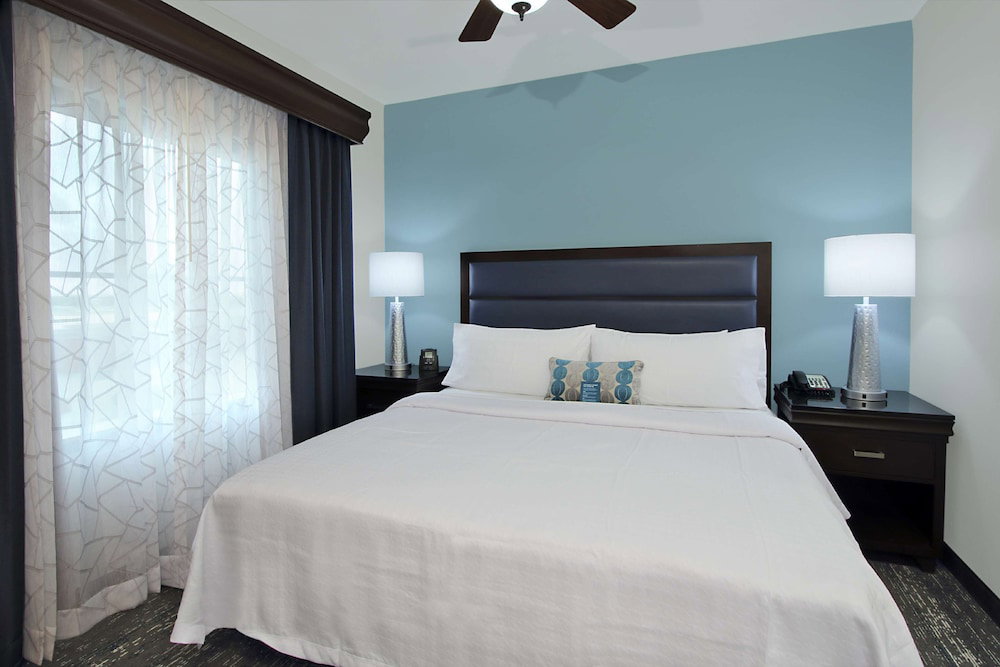 Homewood Suites By Hilton Miami Airport West