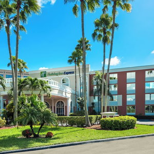Sejur Holiday Inn Express Miami Airport Doral Area By Ihg vacanta Doral