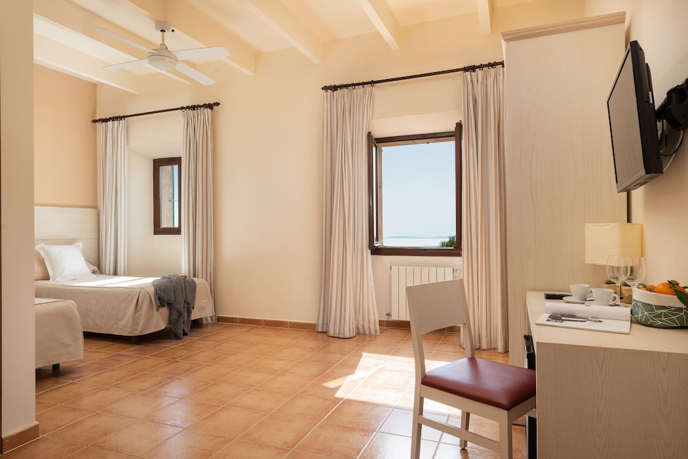 Hotel Santuari De Cura