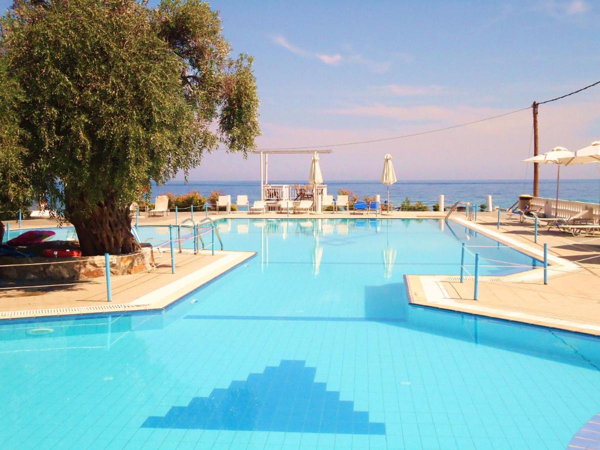 Hotel Maranton Beach Hotel