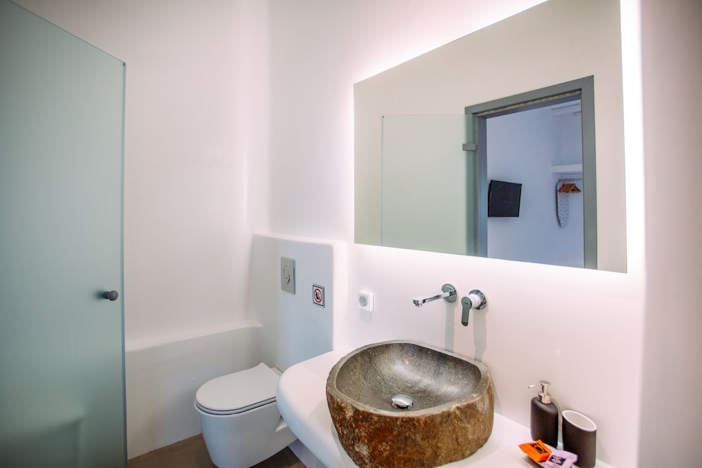 Mykonos Supreme Comfort Suites & Villas