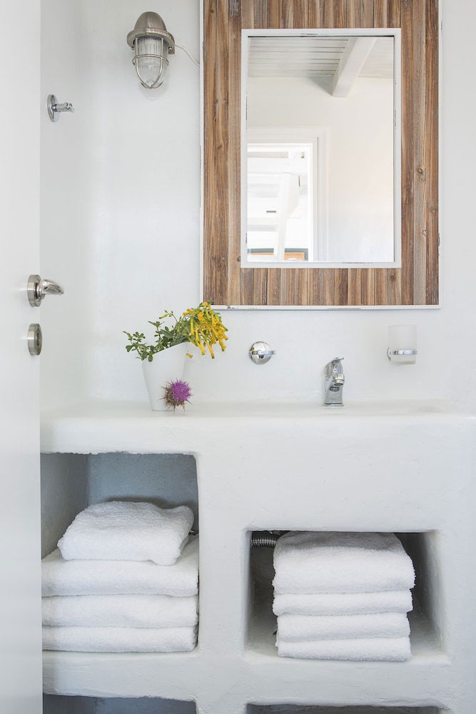 Hotel Almyra Guest Houses