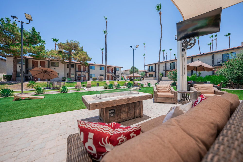 140 Fully Furnished Condo With Wifi By Redawning