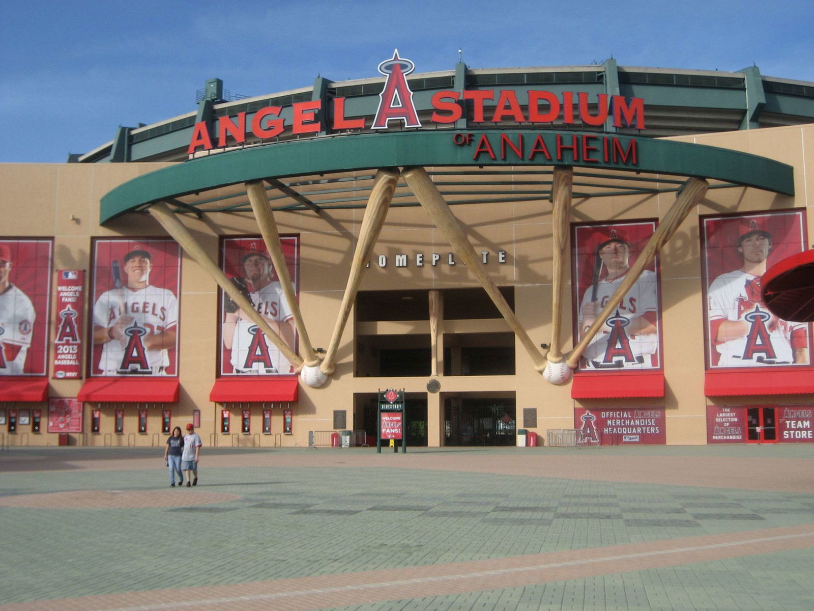 Hotel Best Western Plus Raffles Inn & Suites