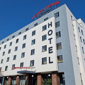 Hotel Vienna House Easy By Wyndham Airport Bucharest cazare Otopeni