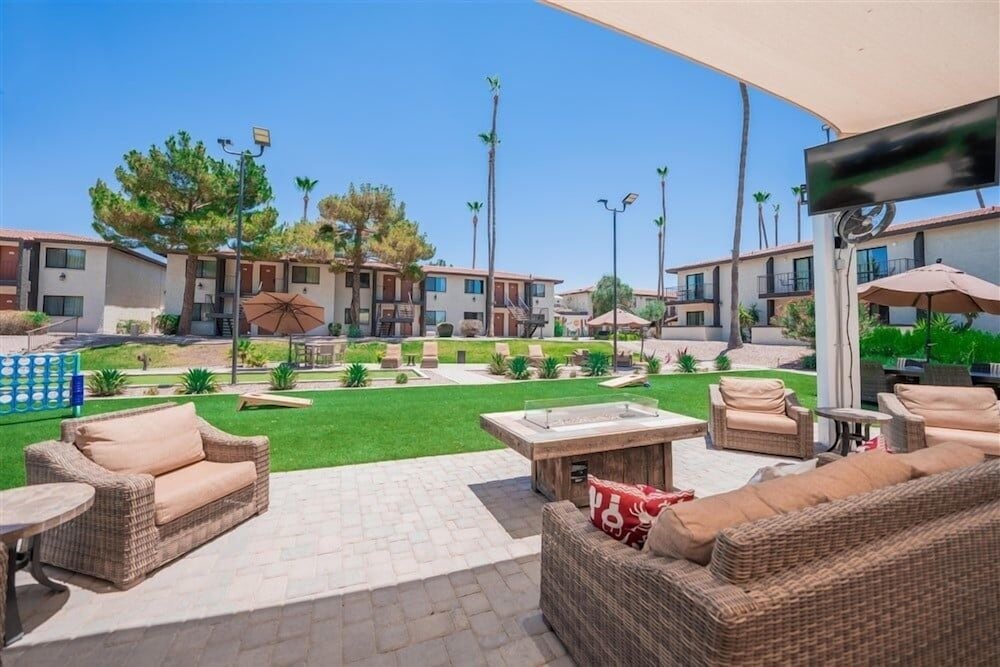147 Fully Furnished 1Br Suite-Pet Friendly! By Redawning