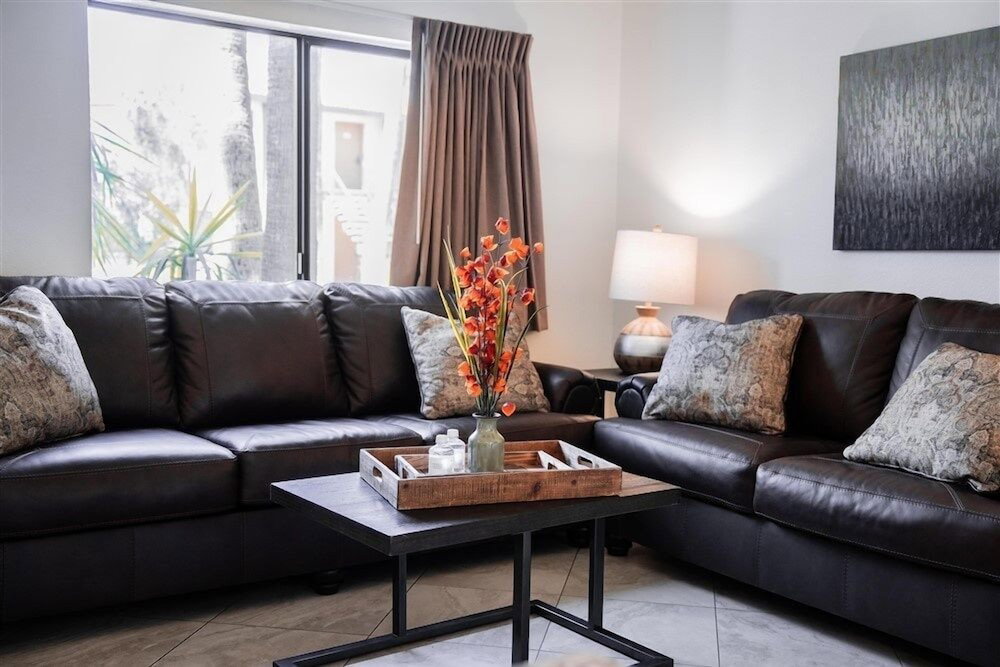 207 Fully Furnished 1Br Suite-Prime Location! By Redawning