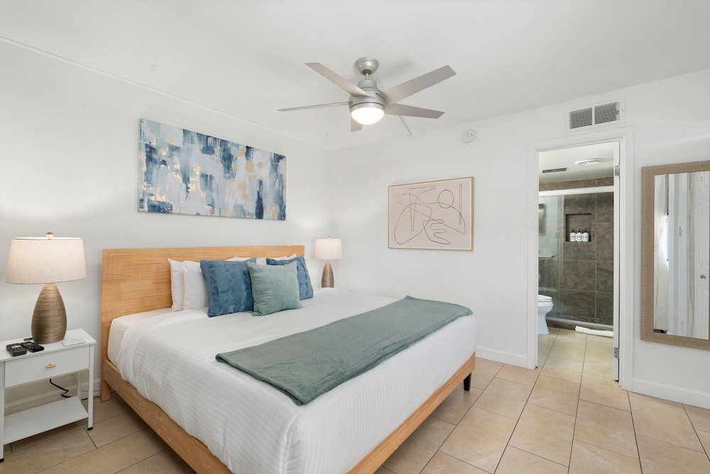 Maya Motel