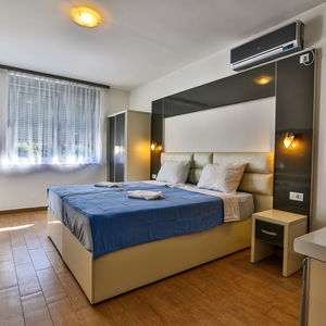 Sejur Villa Dvor Kornic vacanta Budva