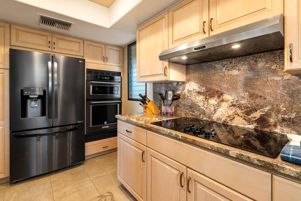 Waikoloa Fairways #A310: Top Floor,Breathtaking Lake, Golf Course&Ocean Views