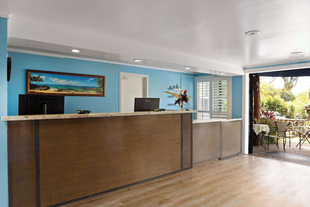 Days Inn By Wyndham Maui Oceanfront