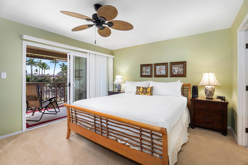 Spacious Townhome - Close To Beaches & Shopping! - Vrkcv