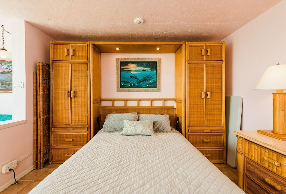 Big Island Kona Magic Sands By Coldwell Banker Island Vacations